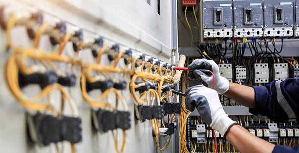 Professional Electrician technician working in Brooklyn, IN